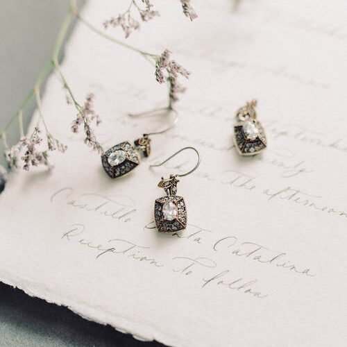 Tips to Choose the Right Jewellery for Your Wedding Day